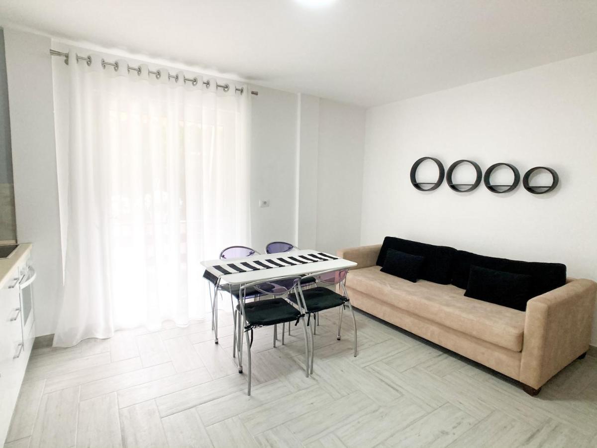 Promo Price September - Home By The Sea 1 Min From The Beach Golem  Exteriör bild